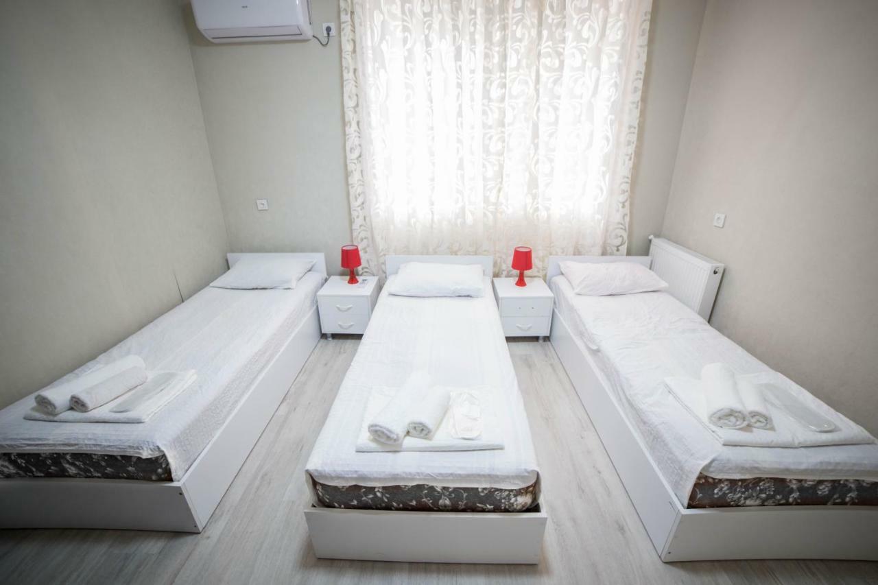Guest House Theodora Кутаиси Экстерьер фото